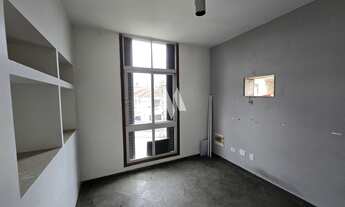 Imagem 2: Sobrado 4 dormitórios, 2 vagas, piscina, para locação