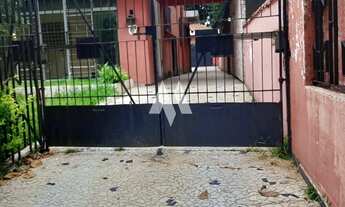 Imagem 2: Sobrado , com dois pavimentos + edícula