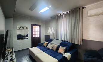 Imagem 5: Oásis Urbano no Embaré: Sobrado Exclusivo com Piscina e Conforto Absoluto, 3 dormitórios