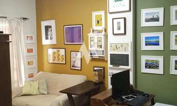 Imagem 2: Apartamento à venda com 1 dormitório e varanda envidraçada no Boqueirão de Santos/SP