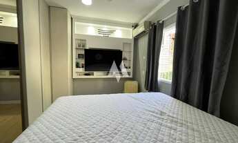 Imagem 6: Casa sobreposta baixa vendida com porteira fechada, com piscina e churrasqueira