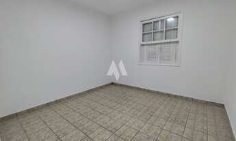 Imagem 4: Apartamento à venda com 2 dormitórios e baixo custo de condomínio próximo ao Canal 1 no ba