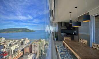 Imagem 2: Apartamento Duplex Alto Padrão vista mar à Venda na quadra da praia no Embaré - Santos/SP