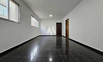 Imagem 3: Apartamento à locação com 3 dormitórios reformado e garagem demarcada no Boqueirão em Sant