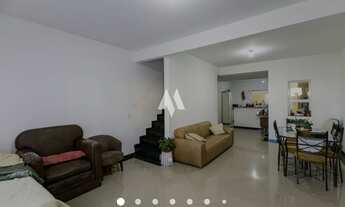 Imagem: Casa à venda com 180m², 3 suítes e 5