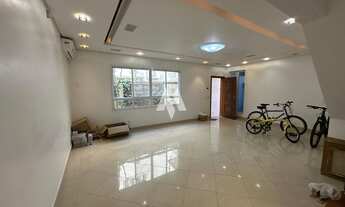 Imagem 1: Casa com 3 quartos e 3 banheiros à Venda, 165 m² - Embaré/Santos