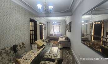 Imagem 5: Viva com Conforto e Estilo em um Sobrado de Três Andares!