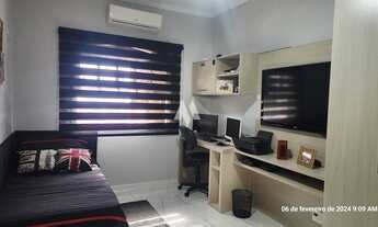 Imagem 3: Viva com Conforto e Estilo em um Sobrado de Três Andares!