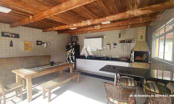 Imagem 2: Viva com Conforto e Estilo em um Sobrado de Três Andares!