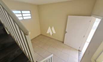 Imagem 7: Sobrado Triplex , Recém Construído, 2 suítes , 2 vagas de garagem , Quintal e no Valor jus