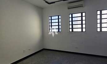 Imagem 3: Sala comercial no centro, em frete a alfandega, R$ 800,00 (24 metros quadrados