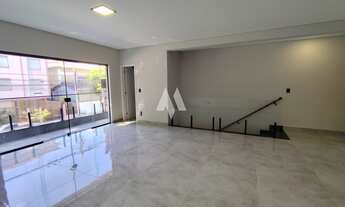 Imagem 3: Casa sobreposta alta à venda com 4 suítes e piscina no bairro do Boqueirão em Santos/SP