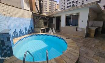 Imagem 2: Casa com 4 dormitórios + 1 suíte + edícula em Ponta da Praia, Santos/SP