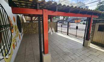 Imagem 3: Casa com 4 dormitórios + 1 suíte + edícula em Ponta da Praia, Santos/SP