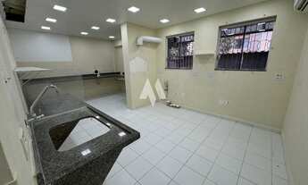 Imagem 2: Casa/Residencial/Comercial/Oportunidade, 4 dormitórios, 1 suítes, 4 banheiro