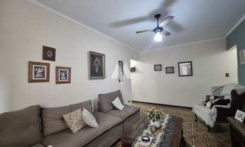 Imagem 3: Apartamento reformado à venda com 2 dormitórios de frente e com varanda no Campo Grande em