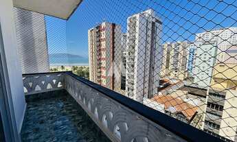 Imagem 2: Apartamento à venda com 2 dormitórios e vista para o mar no Itararé em São Vicente/SP