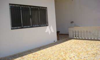 Imagem 6: Casa à Venda no Centro de São Vicente– 307,73m², 4 Quartos, 1 Suíte, 4 Banheiros e Área de