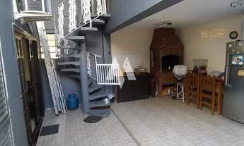 Imagem: Sobrado Geminado com 02 dormitorios sendo