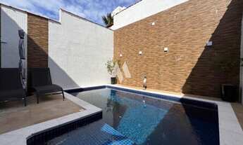 Imagem: Casa com 4 quartos, piscina e 2 vagas à