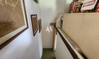 Imagem 5: Sobrado Espetacular no Coração do Embaré – Conforto, Elegância e Localização Privilegiada