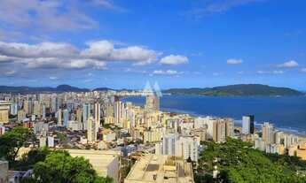 Imagem: Casa de Alto padrão no morro Santa Terezinha