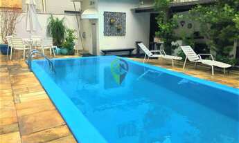 Imagem 4: Sobrado sofisticado com piscina - 03 dormitórios, 04 vagas 300 m² - Gonzaga - Santos