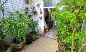 Imagem 6: Casa triplex com piscina á venda em Santos