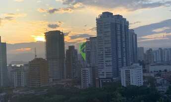 Imagem 2: Apartamento à venda com 3 dormitórios em andar alto e lazer no bairro Ponta da Praia em Sa