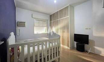 Imagem 6: Casa com 4 Quartos e 3 banheiros 2 vagas à Venda, 264 m² por R$ 1.500.000