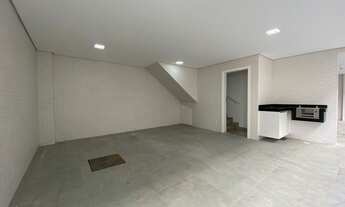 Imagem 2: Sobrado duplex em villagio à venda com 2 suítes e Churrasqueira no bairro Campo Grande de