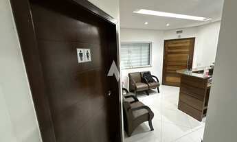 Imagem 4: Sobrado para locação com 7 dormitórios e estrutura para consultório no Embaré em Santos/SP