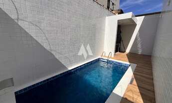 Imagem 4: Casa à venda com 2 dormitórios e excelente localização totalmente reformada no bairro Apar