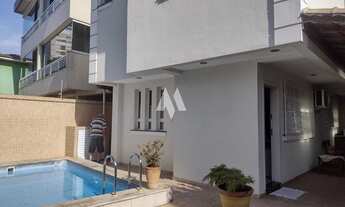 Imagem 2: Sobrado Isolado com 3 dorms Aparecida Santos-Sp