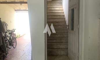 Imagem 6: Casa Sobreposta Alta com Edícula em Santos,145m², 3 Vagas de Garagem e no bairro do Boquei