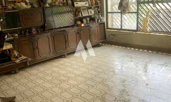 Imagem 3: Casa Sobreposta Alta com Edícula em Santos,145m², 3 Vagas de Garagem e no bairro do Boquei