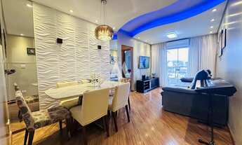 Imagem: Apartamento à venda com sacada reformado!