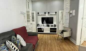 Imagem: Casa à venda com 2 dormitórios e quintal