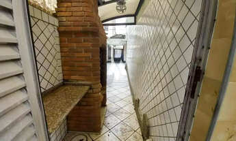 Imagem 3: Casa na quadra da praia na Ponta da Praia em Santos