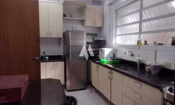 Imagem 5: Sobrado à venda com 3 dormitórios, churrasqueira e piscina no bairro da Aparecida em Santo