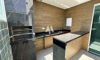 Imagem 2: Casa Sobreposta com 3 dormitórios e 3 suítes com piscina - Boqueirão / Santos