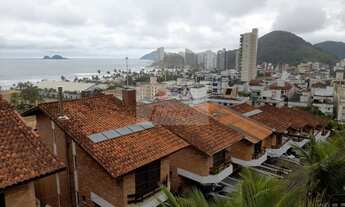 Imagem: Casa triplex com vista mar em Condomínio