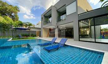 Imagem 3: Casa com 8 suítes finamente decorada, automatizada e climatizada