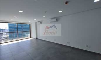 Imagem 6: Sala comercial com 42m² pronta para trabalhar em Valongo, Santos/SP