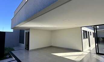 Imagem 3: Casa à venda no bairro Parque do Sabiá - Patos de Minas/MG