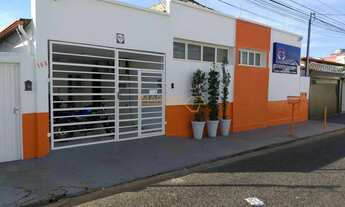 Imagem: Casa à venda no bairro Centro - Araguari/MG