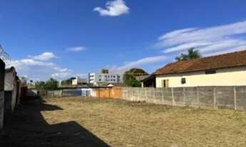 Imagem: Terreno à venda no bairro Centro - Araguari/MG