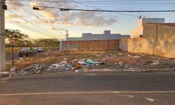 Imagem 2: Terreno à venda no bairro Cidade Nova - Araguari/MG
