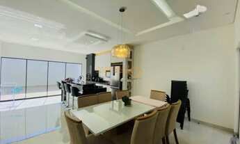 Imagem 6: Casa à venda no bairro Parque Flamboyants - Araguari/MG