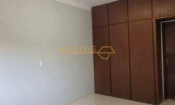 Imagem 4: Casa à venda no bairro Bosque - Araguari/MG